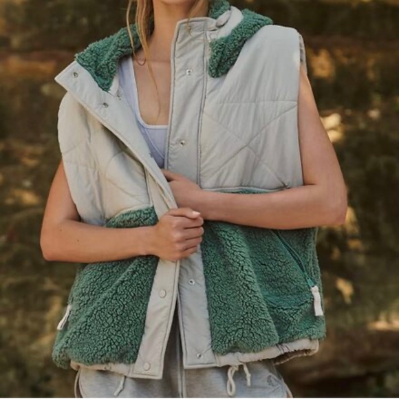FP MOVEMENT X FREE PEOPLE Adventure Awaits Vest Beige Green XS Oversized Fit - Picture 13 of 13